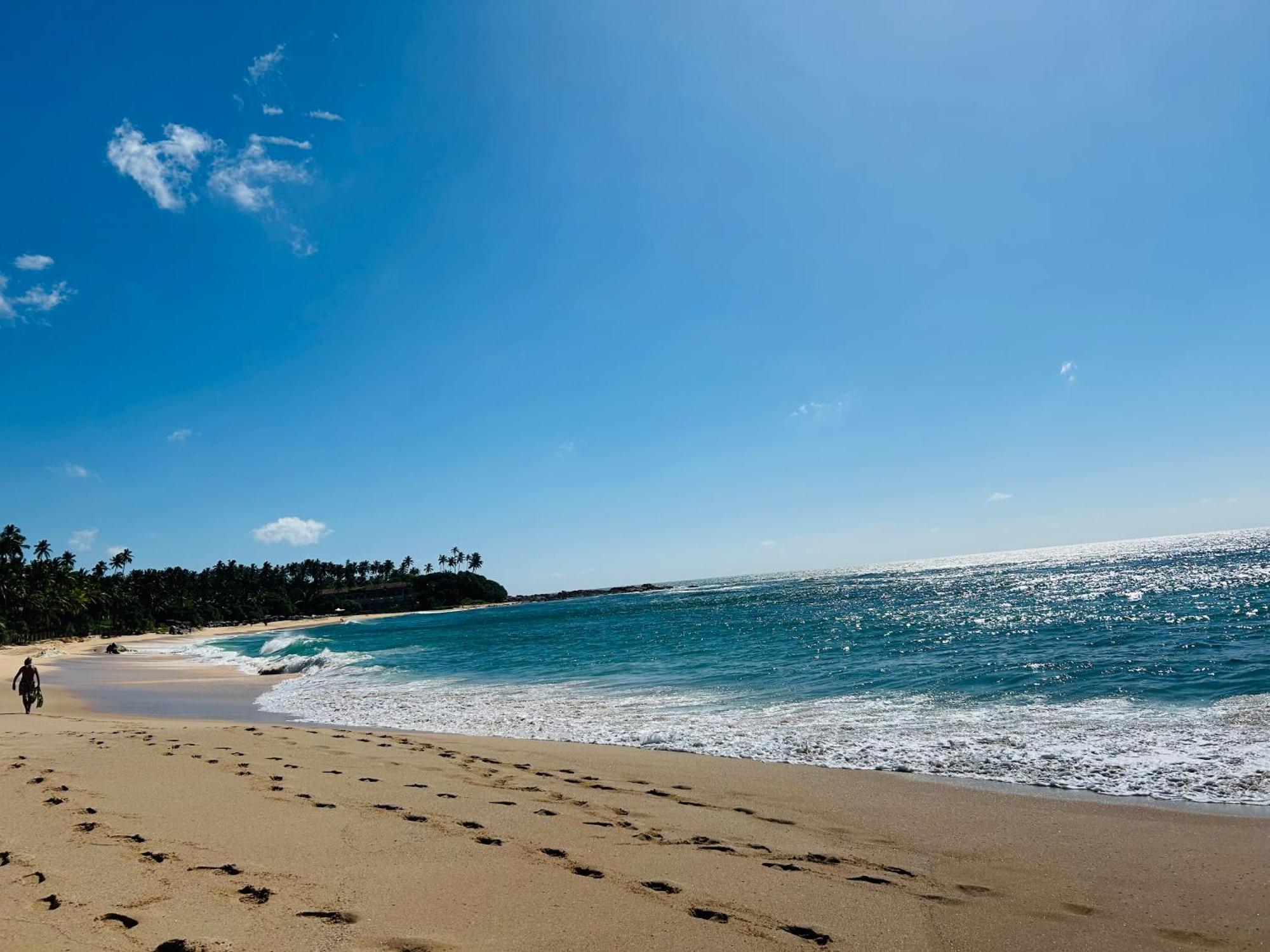 Shadow Surf Bay Hotell Tangalle Exteriör bild