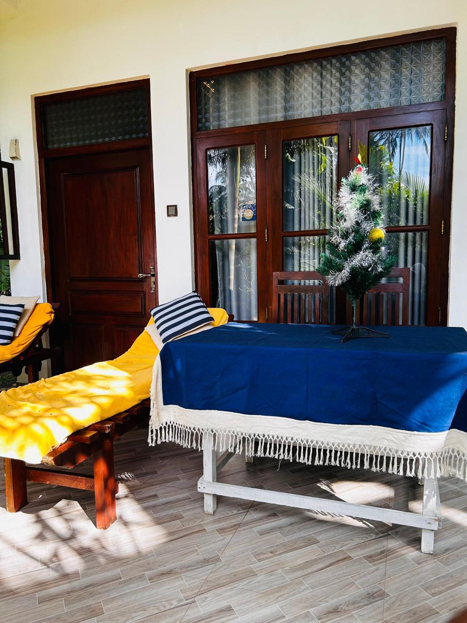 Shadow Surf Bay Hotell Tangalle Exteriör bild