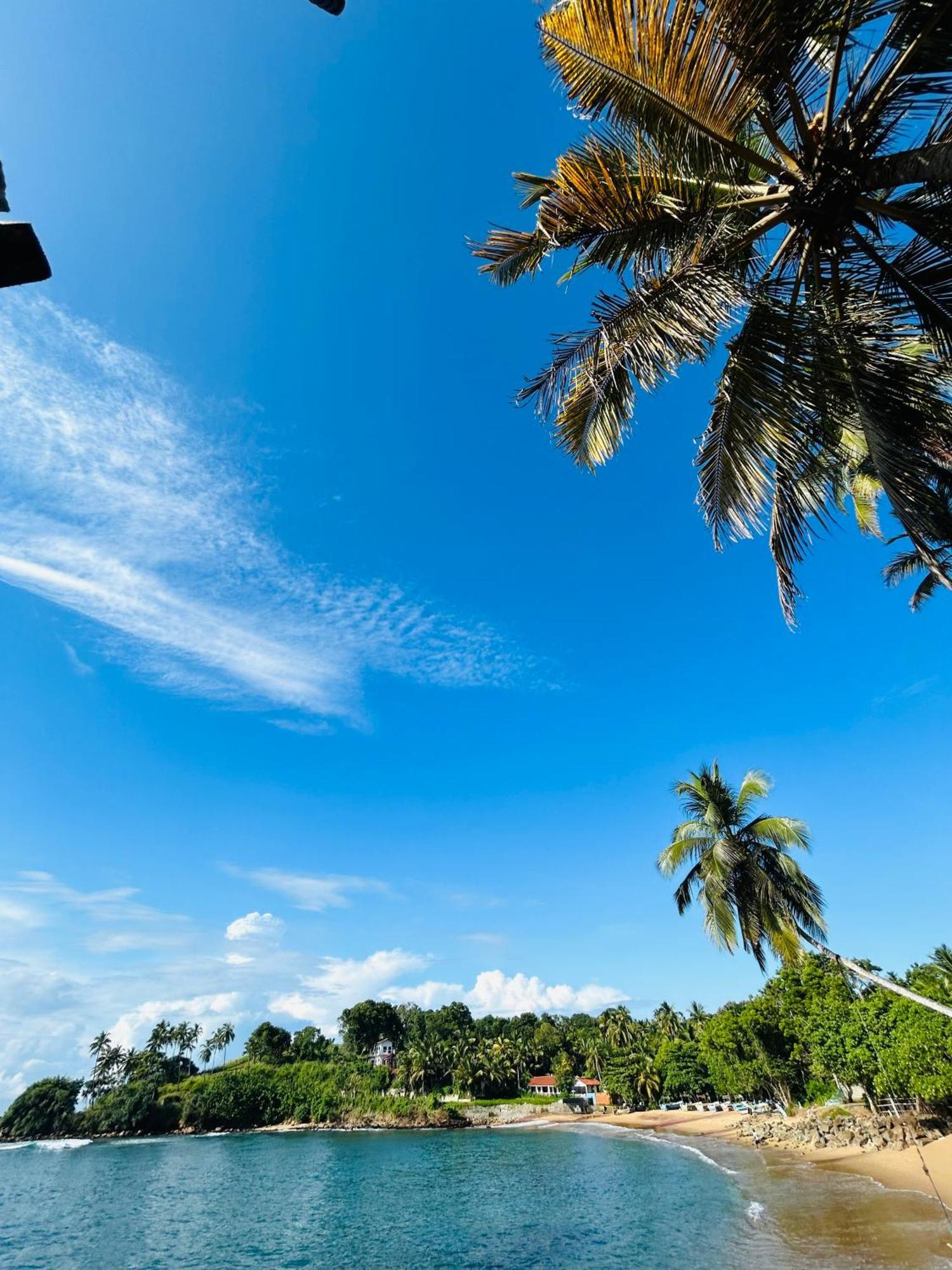 Shadow Surf Bay Hotell Tangalle Exteriör bild